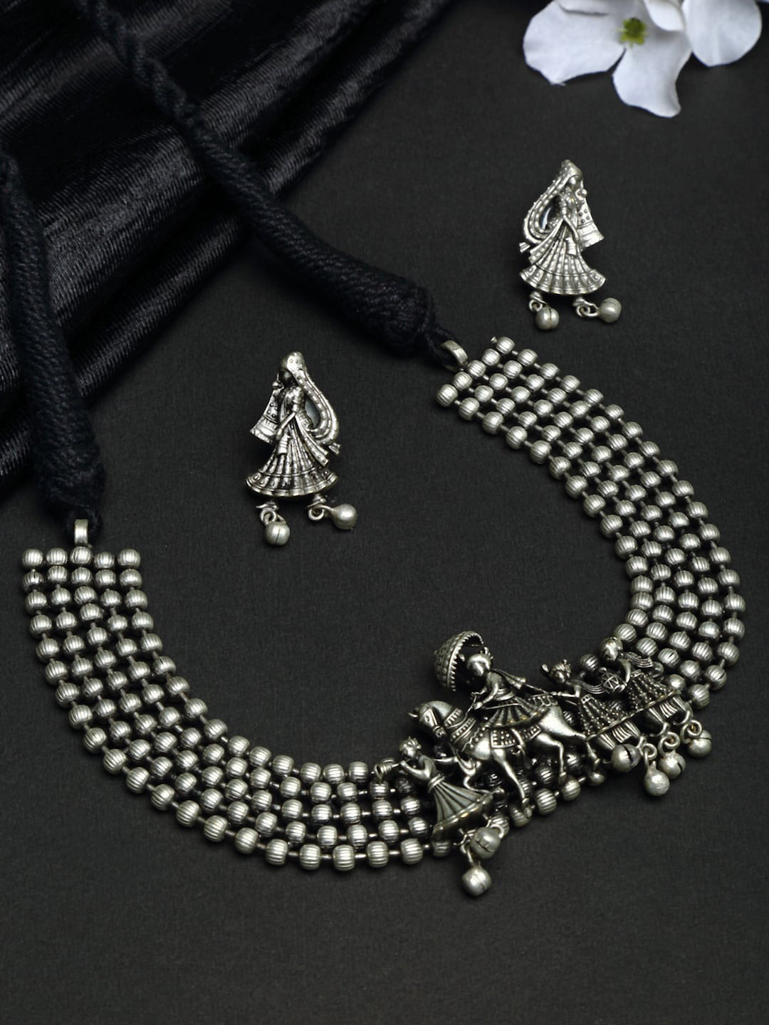 

Moedbuille Silver-Plated Ghungroo-Beaded Handcrafted Temple Antique Jewellery Set