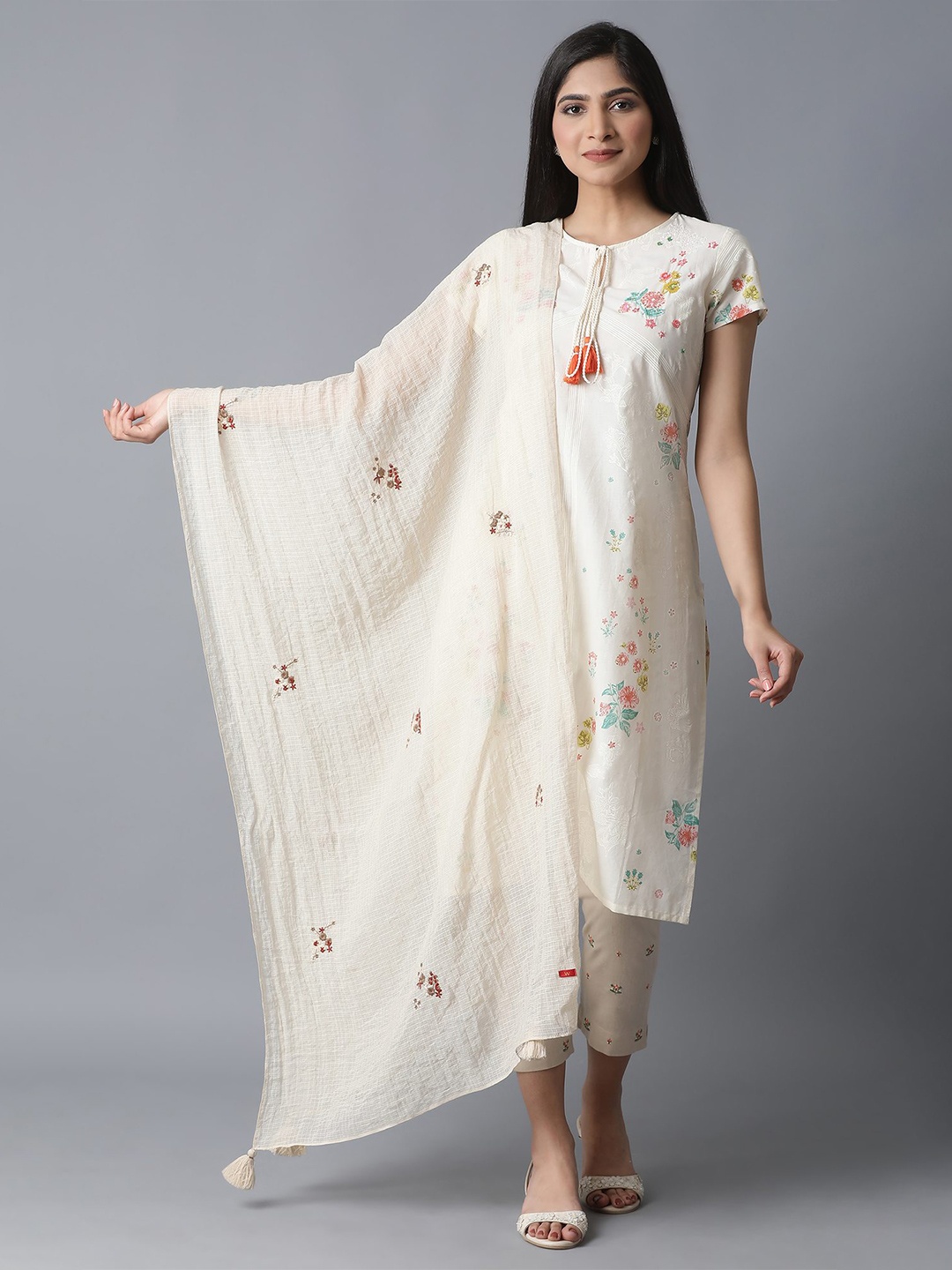 W Off White Embroidered Pure Cotton Dupatta