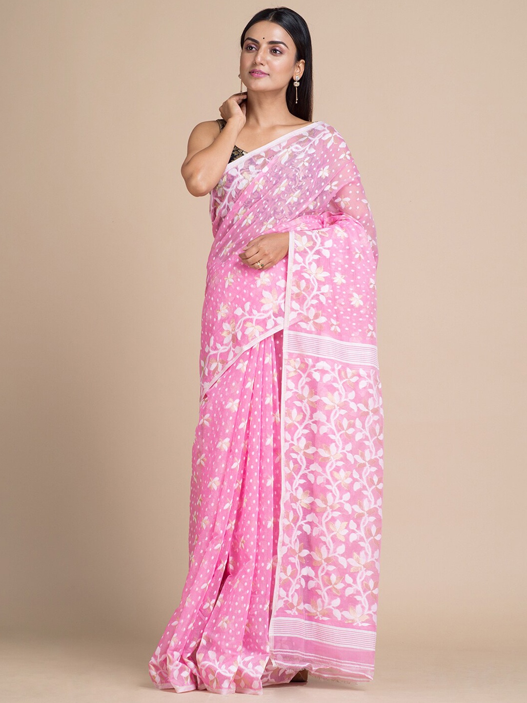 

Mitera Pink & White Floral Silk Cotton Jamdani Saree
