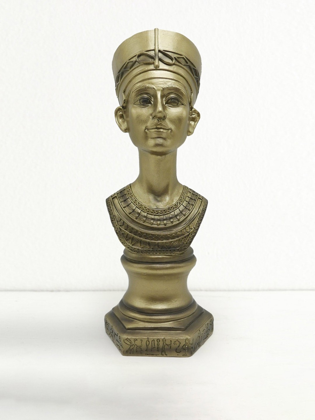 

Home Centre Gold-Toned Corsica Polyresin Egyptian King Figurine Showpiece
