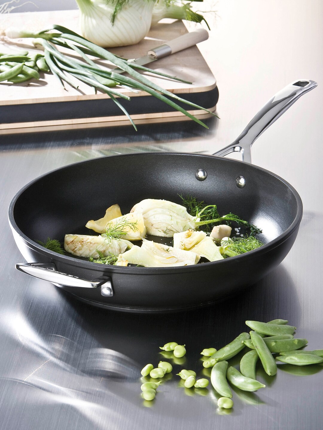 

LE CREUSET Black & Silver-Toned Solid TNS HB Deep Fry Pan