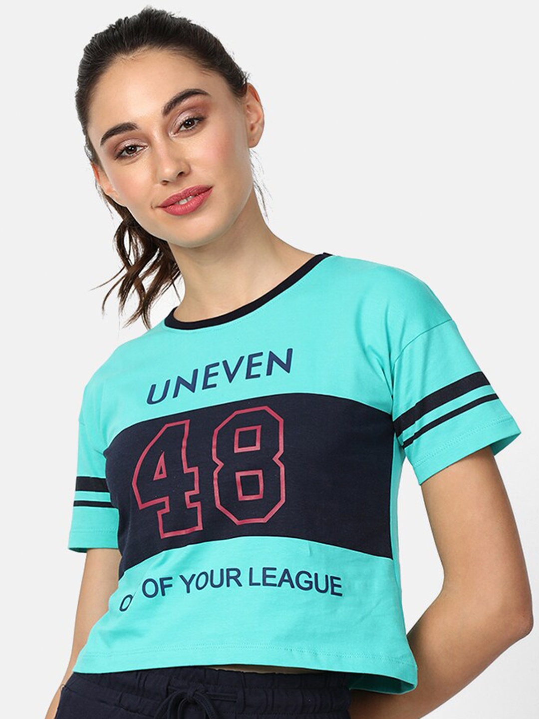 

V2 Value & Variety Women Sea Green & Black Regular Crop Top