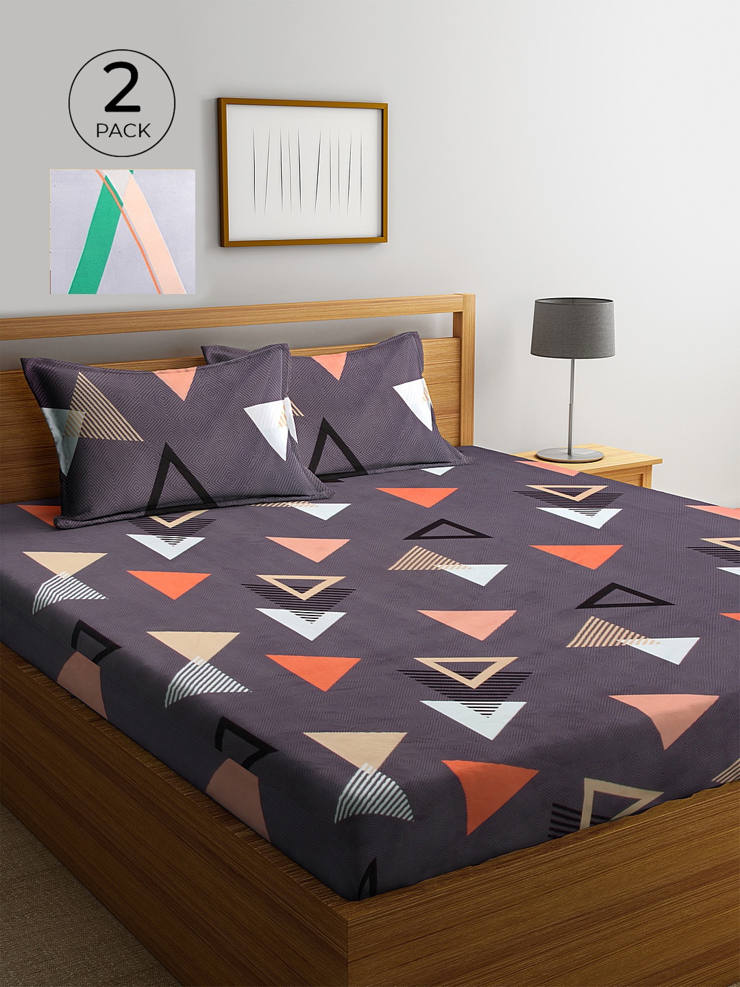 

KLOTTHE Grey & Green Geometric 210 TC 2 King Bedsheet with 4 Pillow Covers