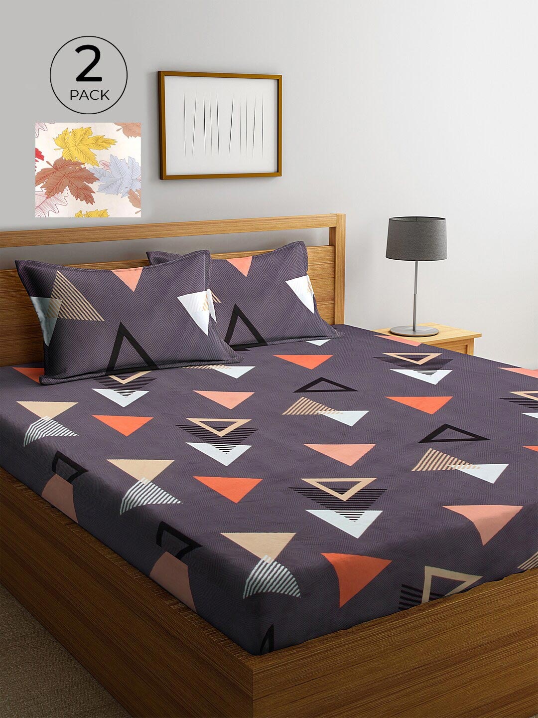 KLOTTHE Pack of 2 White & Red Geometric 300 TC King Bedsheet with 4 Pillow Covers