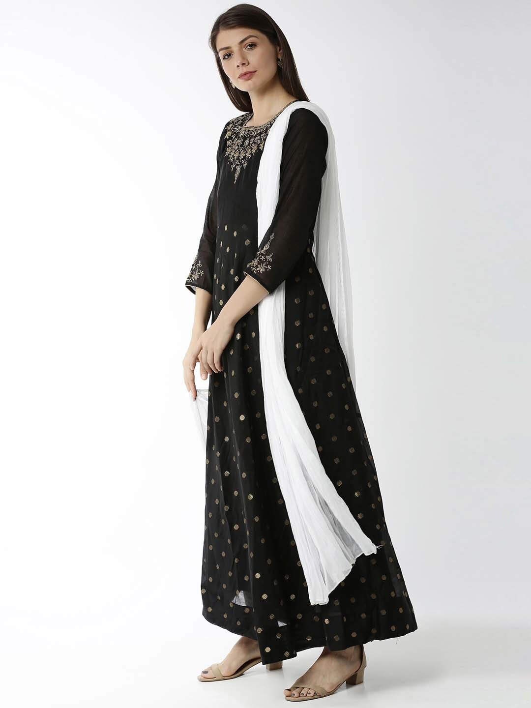 

Soch Women White Solid Chiffon Dupatta