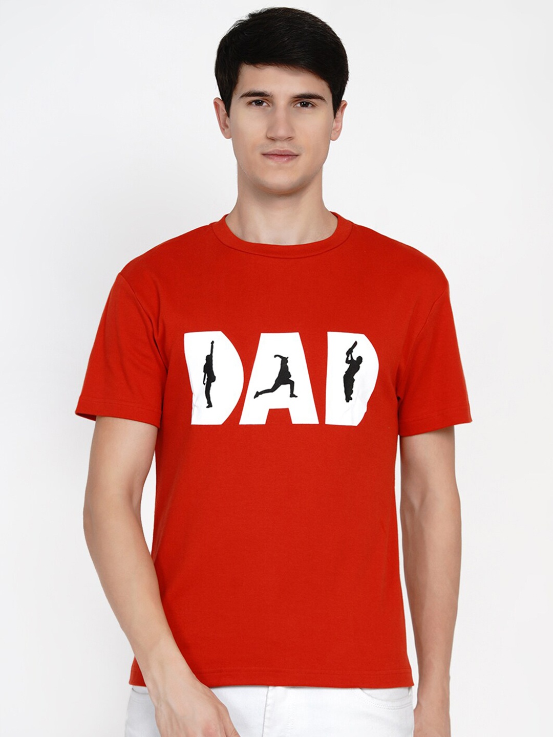 

berrytree Men Red Typography Printed Bohemian Applique Slim Fit Sustainable T-shirt