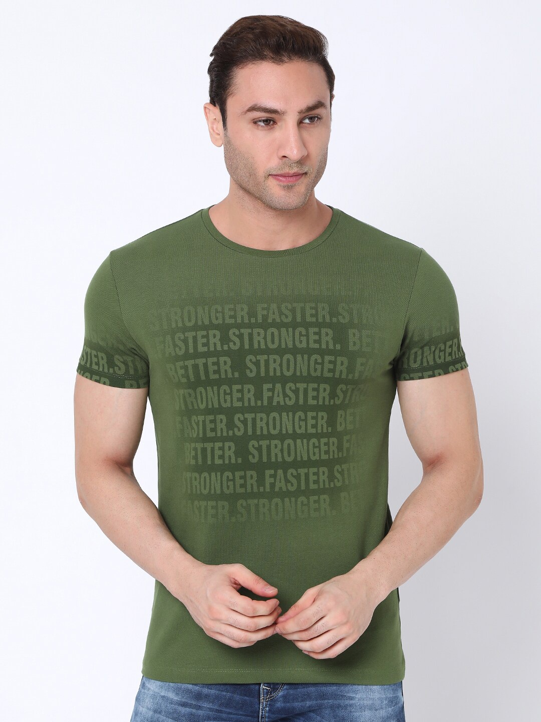 

Rex Straut Jeans Men Green Printed Slim Fit T-shirt