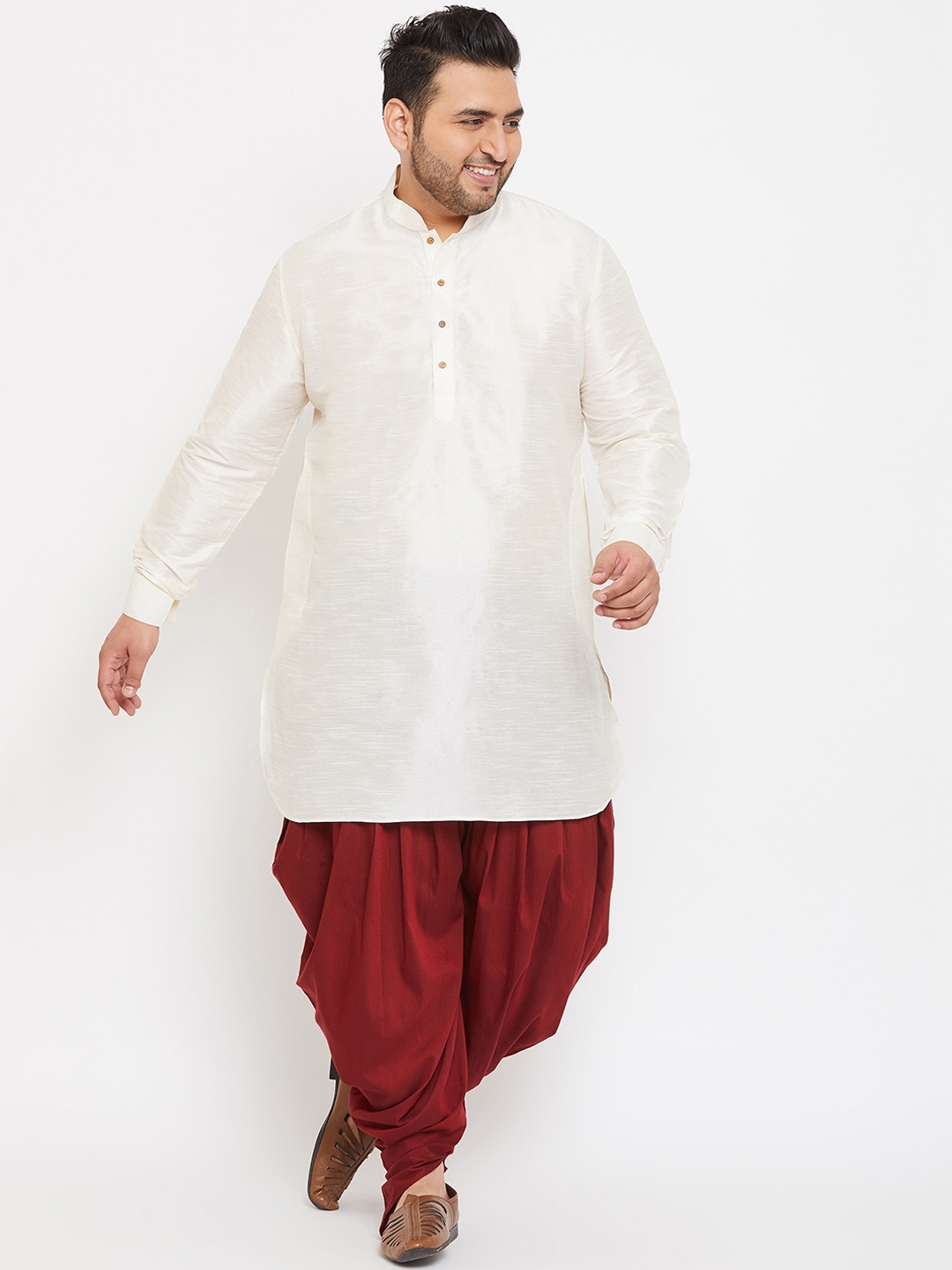 

VASTRAMAY Men Cream-Cooured & Maroon Kurta With Dhoti Pants
