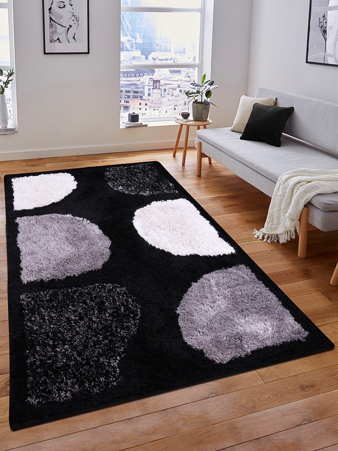 

ROMEE Black & Grey Geometric Shaggy Floor Carpet