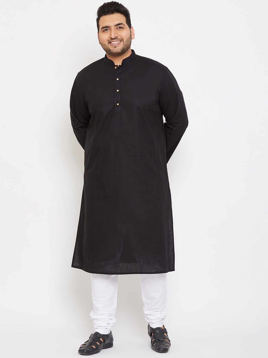 

VASTRAMAY Men Cotton Blend Black Kurta with White Pajama Set
