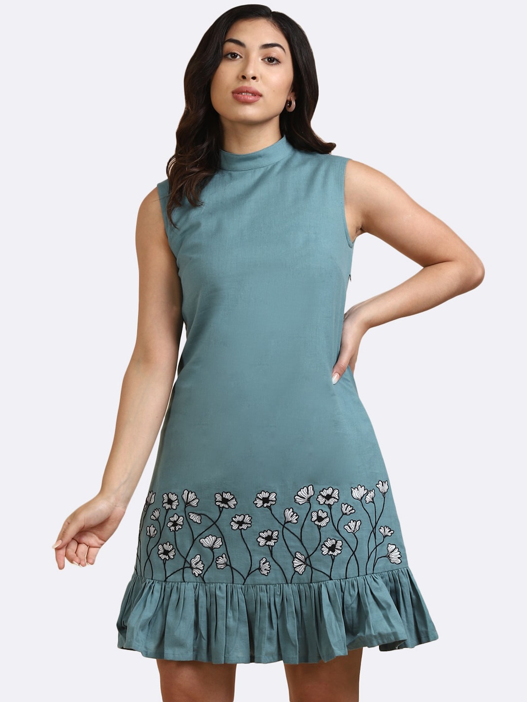 

DEEBACO Teal Green Solid Dress With Patch Embroidery