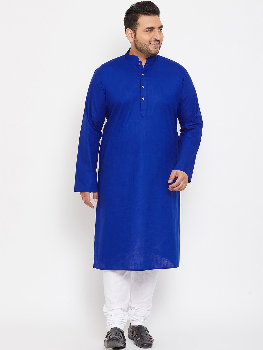 

VASTRAMAY Men Blue & White Kurta with Churidar