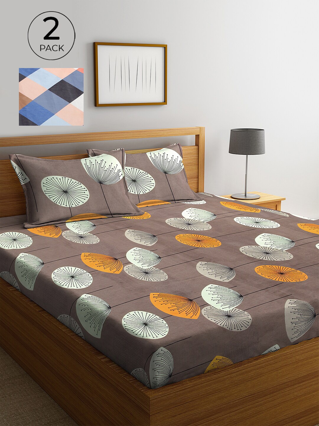 

KLOTTHE Brown & White Floral 210 TC 2 King Bedsheet with 4 Pillow Covers