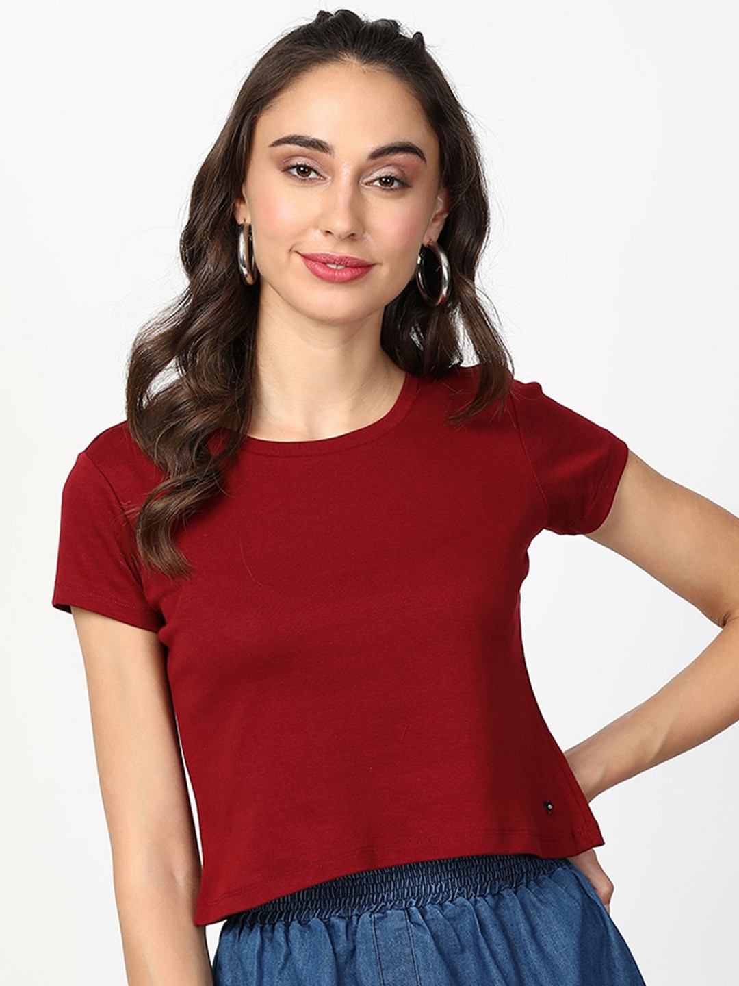 

V2 Value & Variety Maroon Regular Crop Top