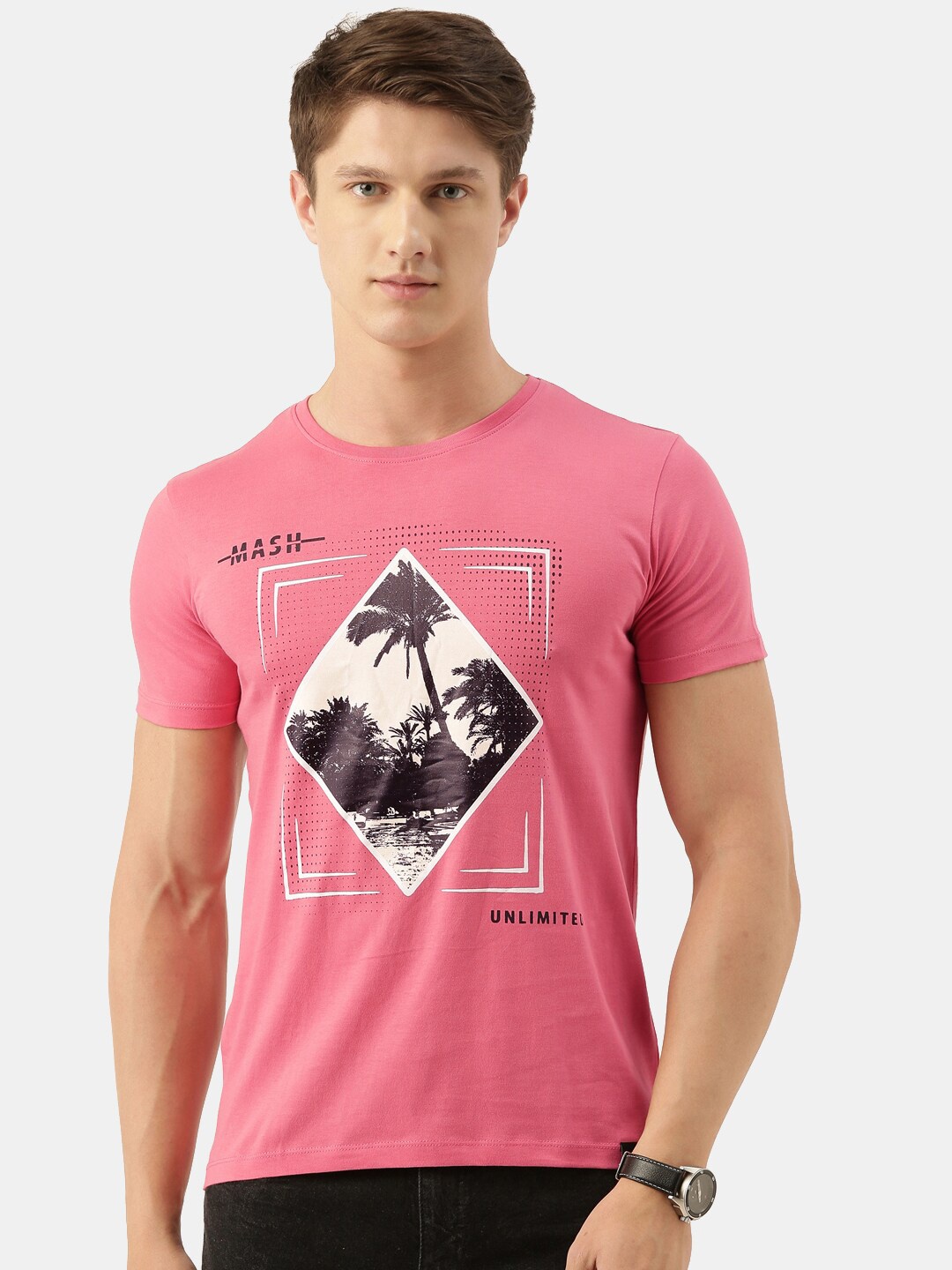 

MASH UNLIMITED Men Pink Printed Slim Fit T-shirt