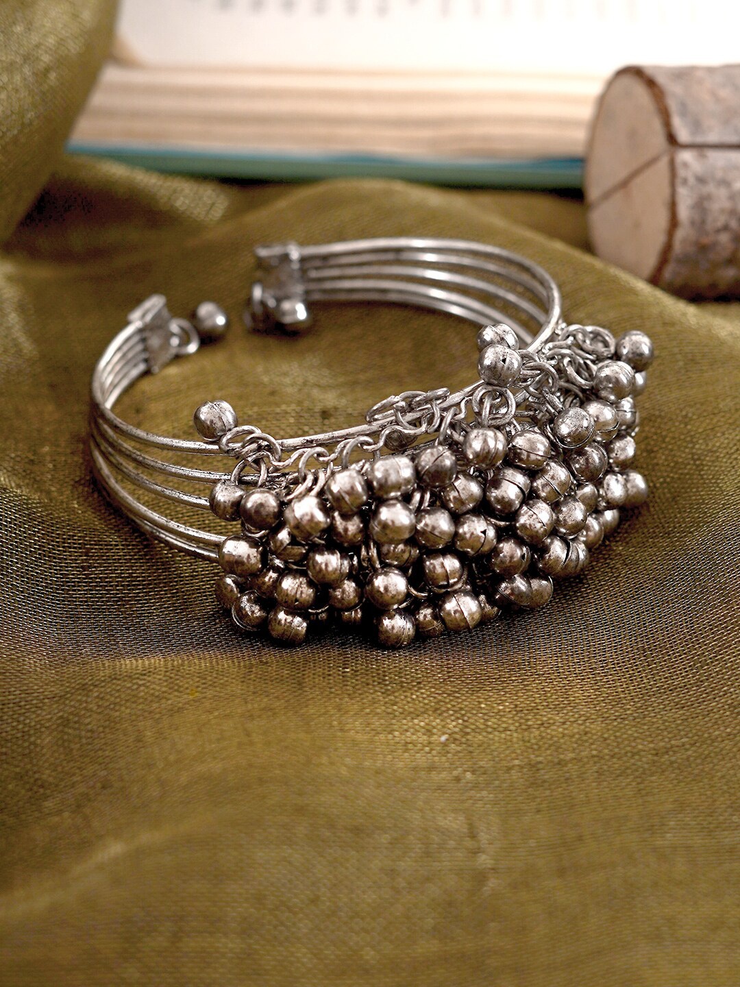 

TEEJH Women Silver Oxidised Cuff Bracelet