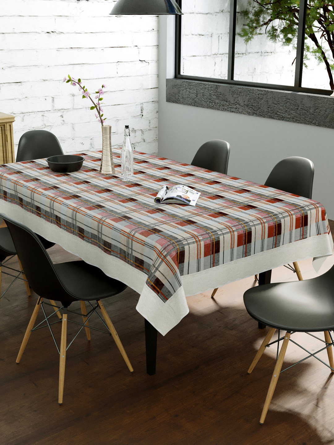 

Clasiko Multicoloured Geometric 6-Seater Dining Table Cover, Multi