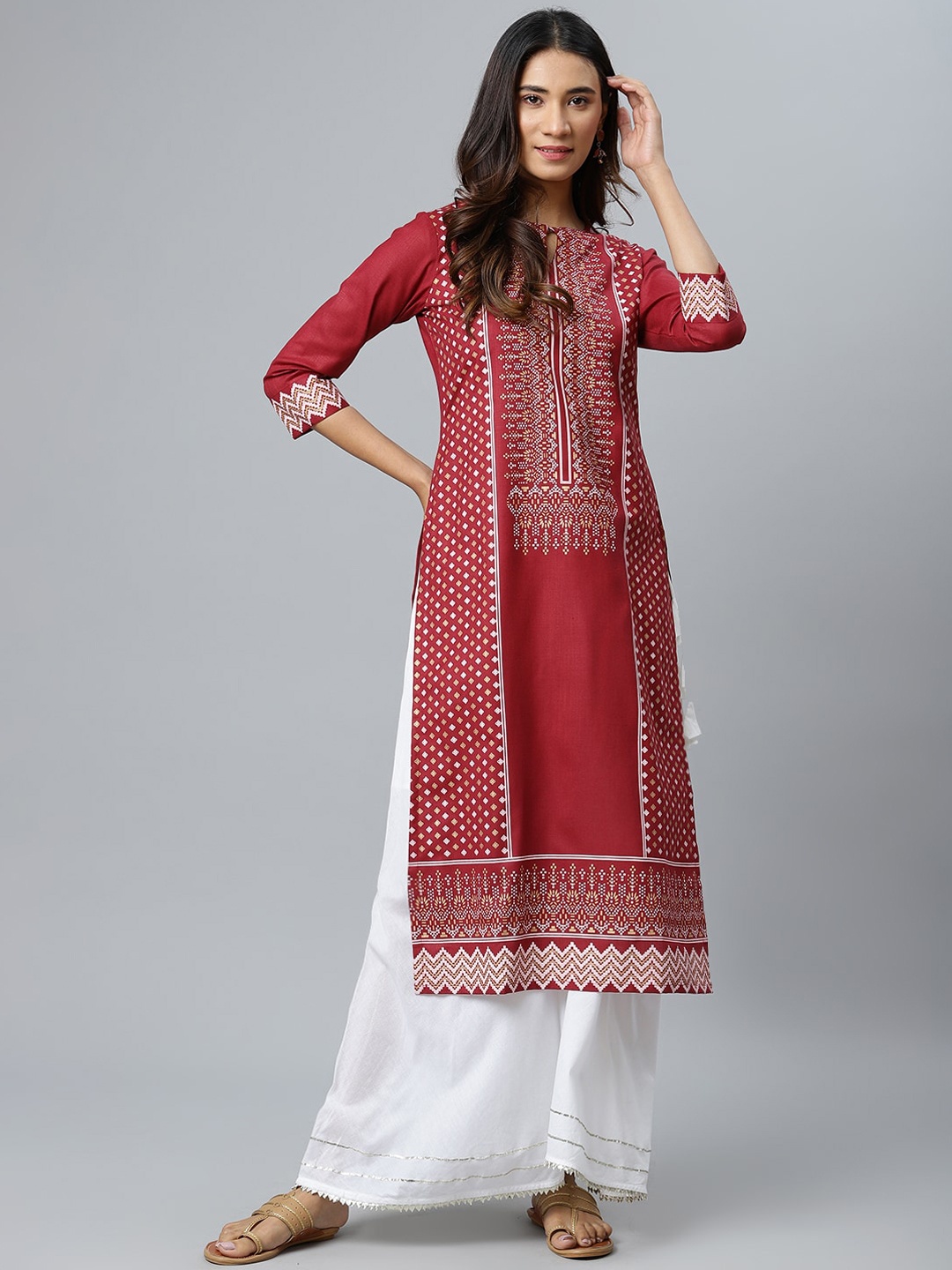 

Gerua By Libas Women Maroon Geometric Keyhole Neck Gotta Patti Kurta