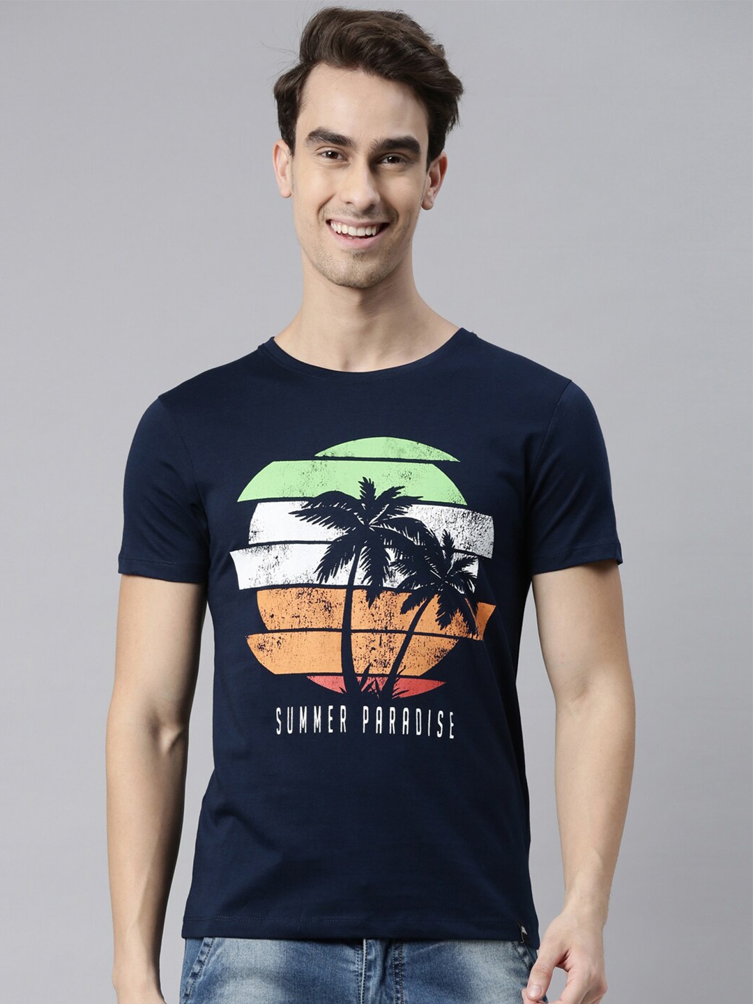 

MASH UNLIMITED Men Navy Blue & Orange Printed Raw Edge Slim Fit T-shirt