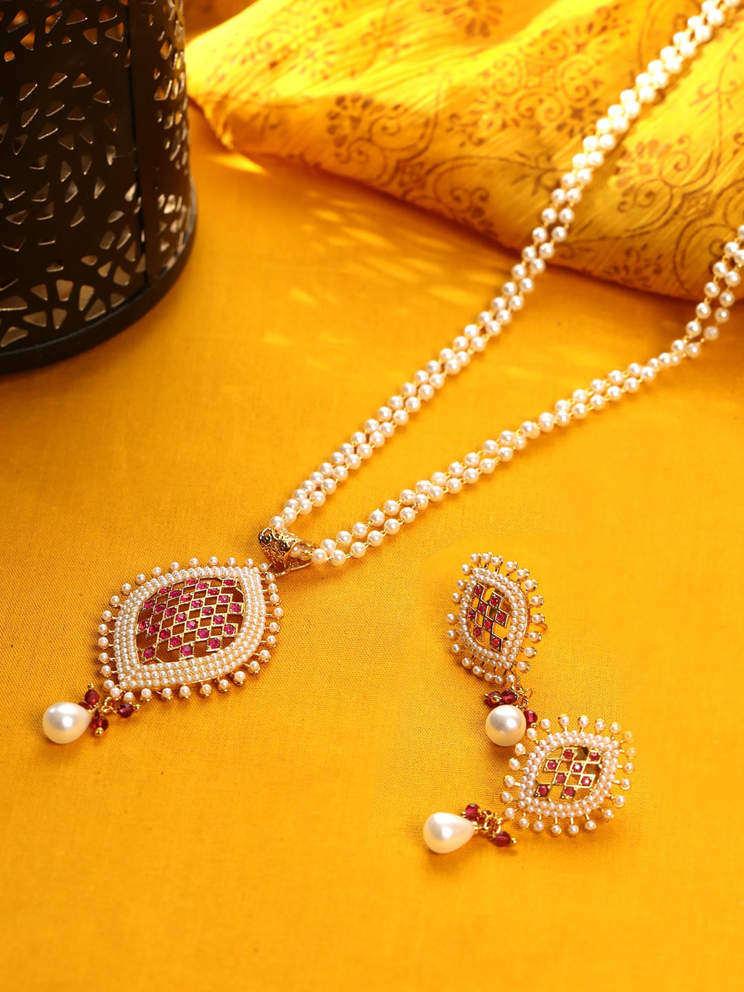 

Priyaasi Gold-Plated White & Pink Stone-Studded & Beaded Handcrafted Jewellery Set