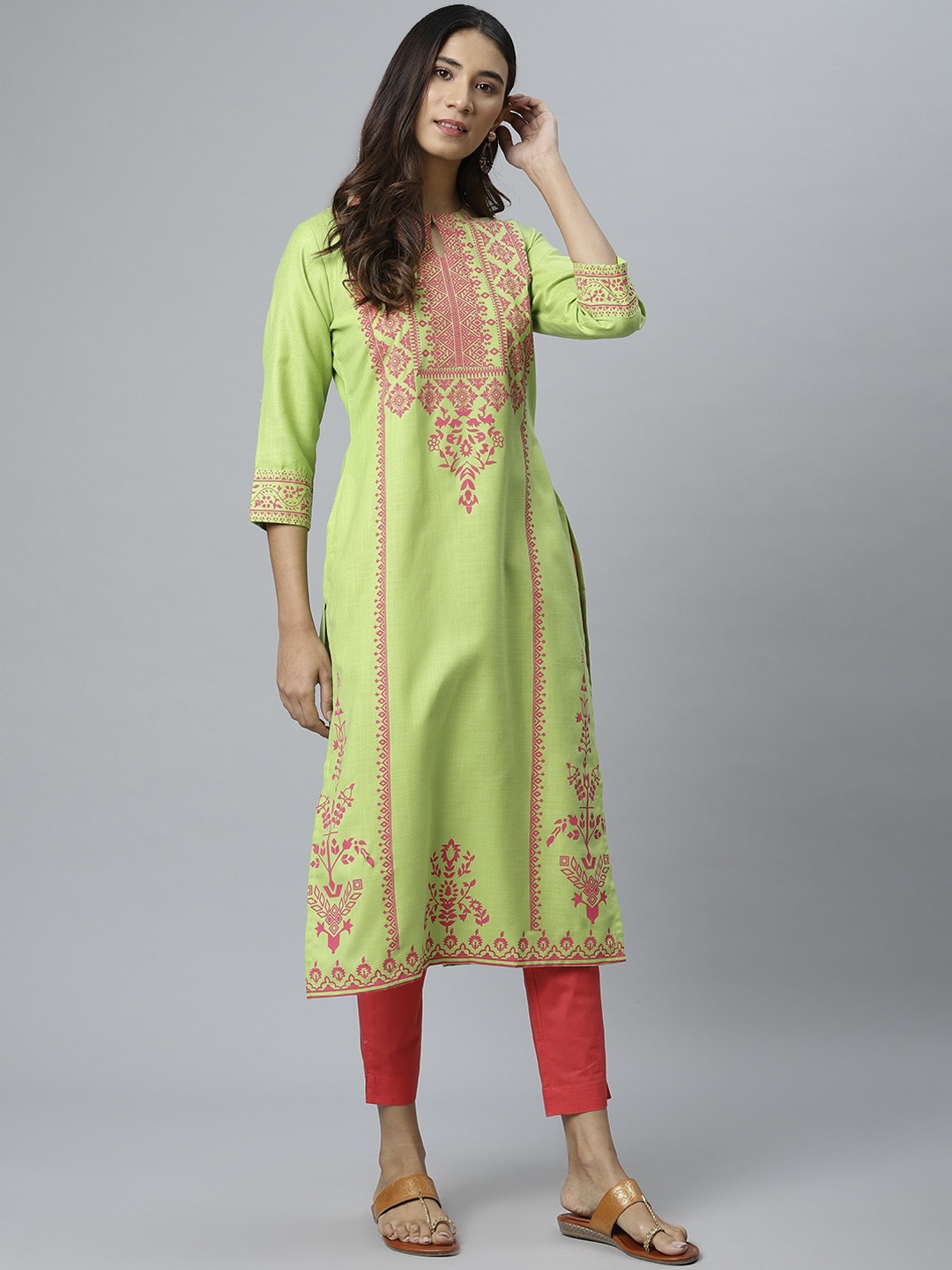 

Gerua By Libas Women Green Floral Embroidered Mirror Work Kurta