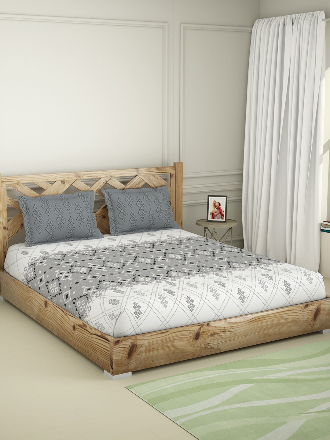 SPACES White & Grey Geometric 144 TC King Bedsheet with 2 Pillow Covers