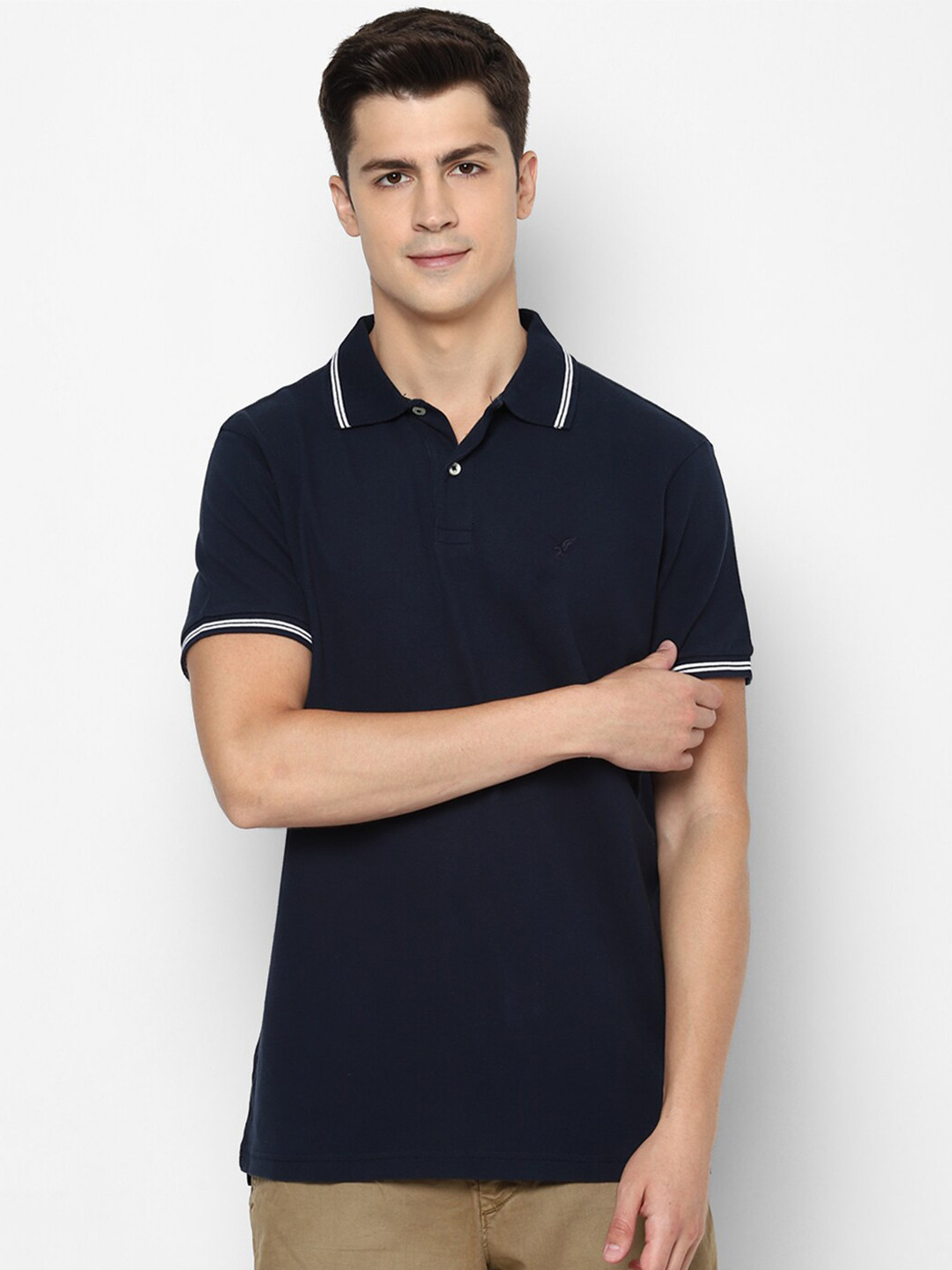 

AMERICAN EAGLE OUTFITTERS Men Navy Blue Polo Collar T-shirt