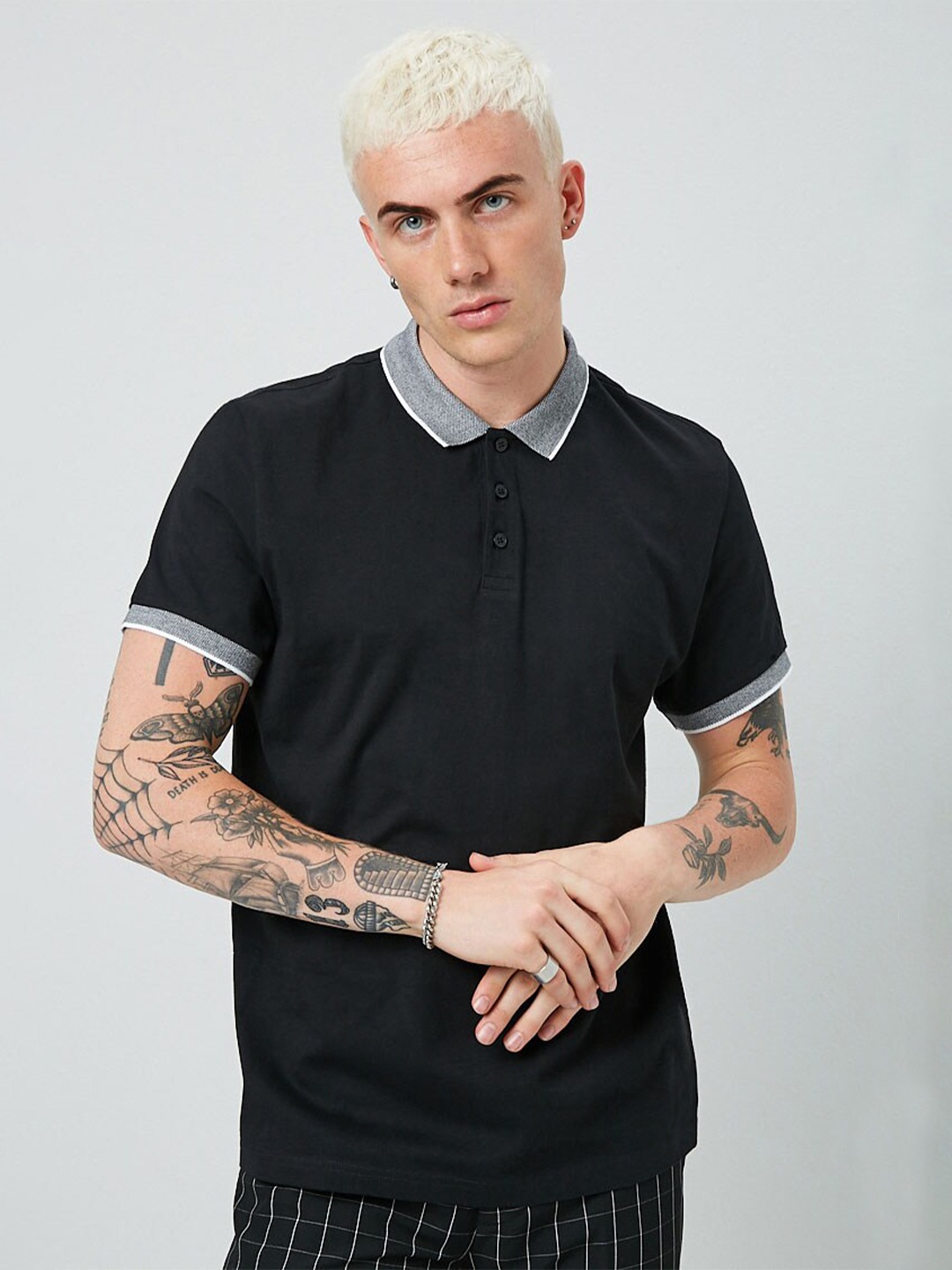 

FOREVER 21 Men Black & Blue Polo Collar T-shirt