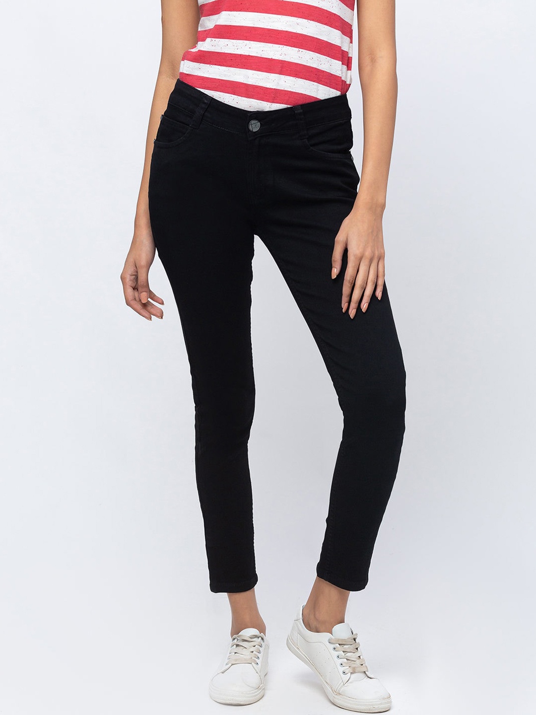 

ZOLA Women Slim-Fit Lightweight Cropped Jeans, Black