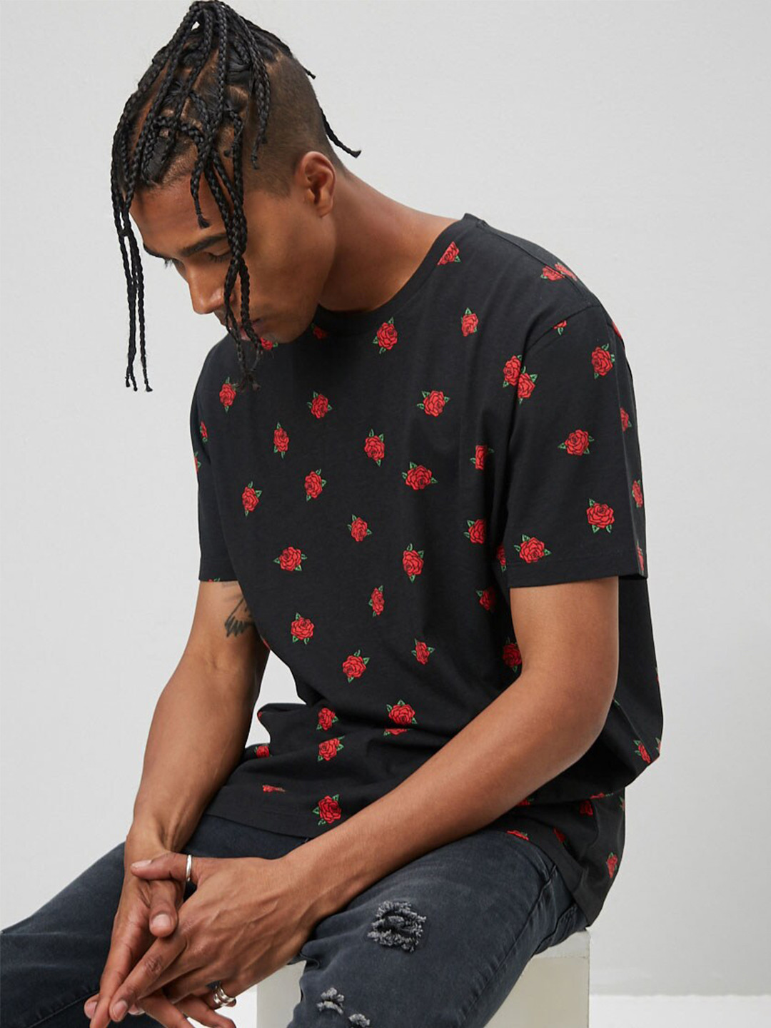 

FOREVER 21 Men Multi Printed T-shirt