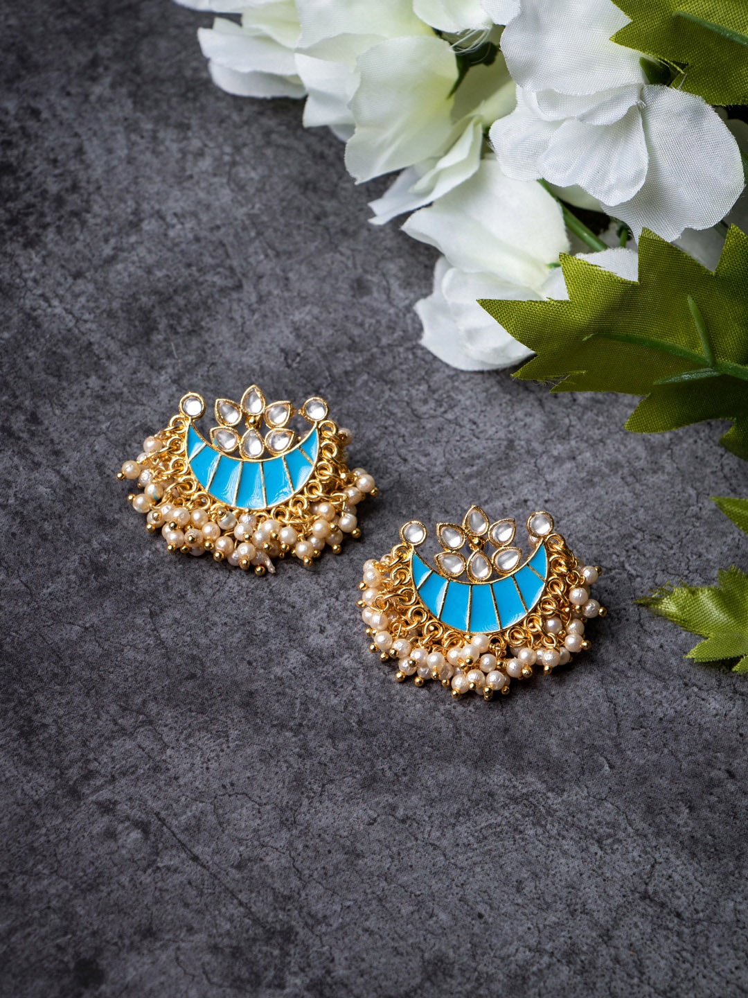 

MORKANTH JEWELLERY Blue & Gold-Toned Contemporary Studs Earrings