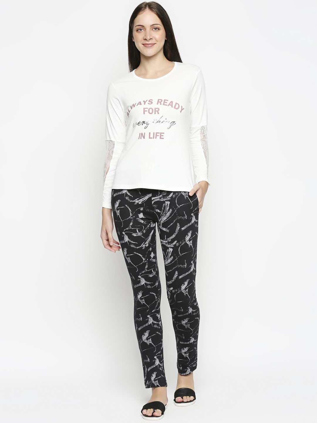 

XIN Women White & Black Printed Night suit