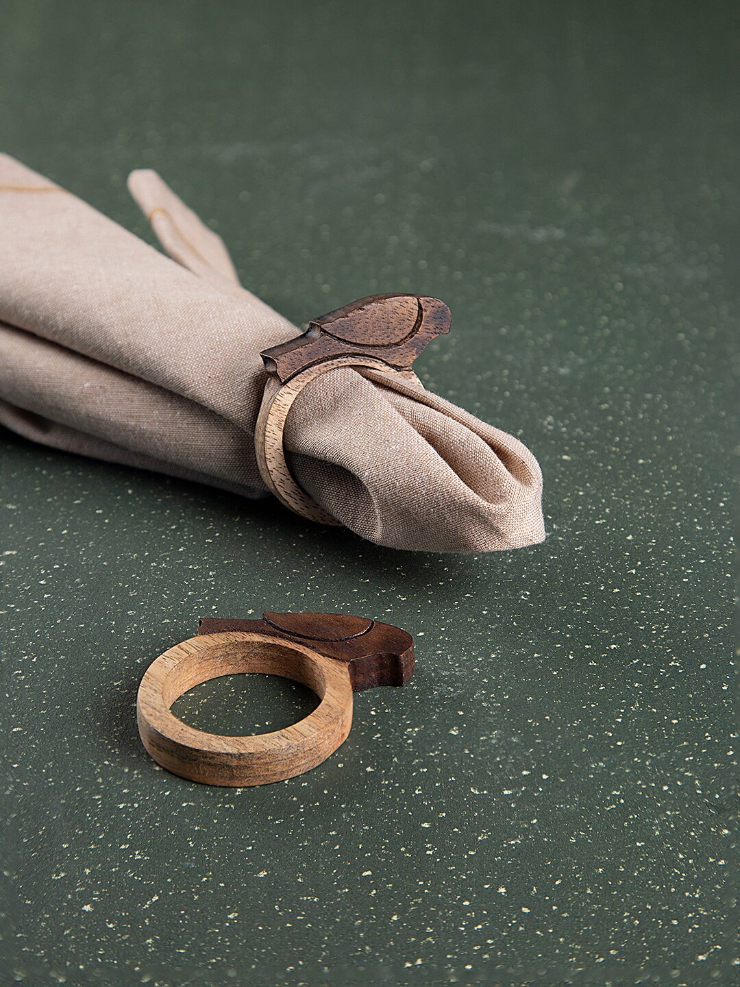 

ellementry Set Of 2 Brown Bird-Shaped Mango Wood Napkin Rings