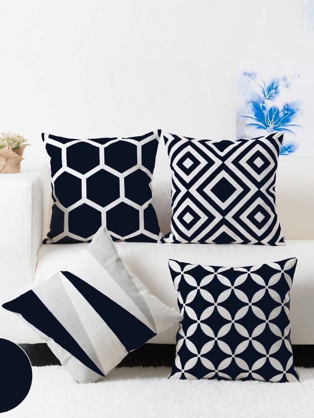 

MODERN HOMES Black & White Set of 5 Geometric Square Cotton Cushion Covers