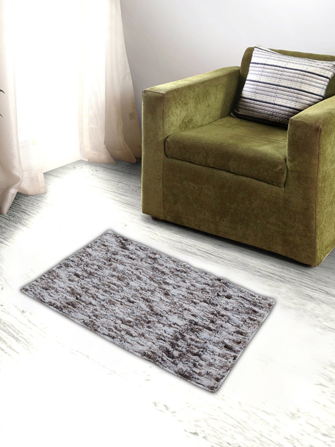 

Home Centre Grey & White Exotica Cross Hatch Tufted Floor Mat