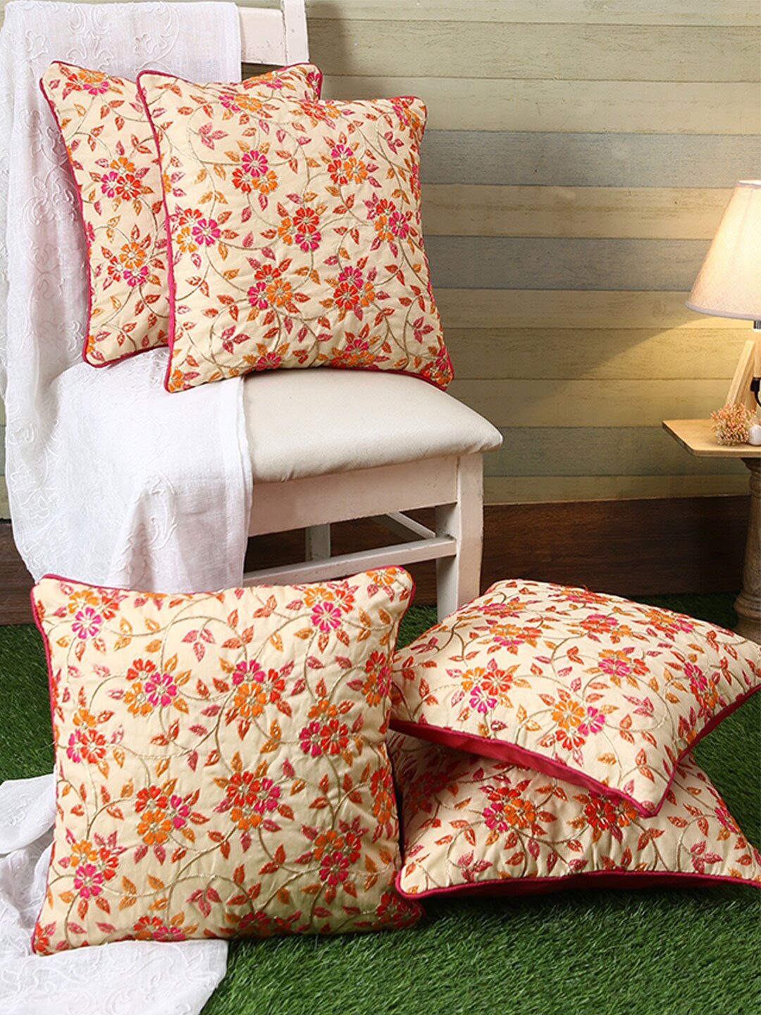 

ROMEE Cream & Pink Set of 5 Floral Square Cushion Covers