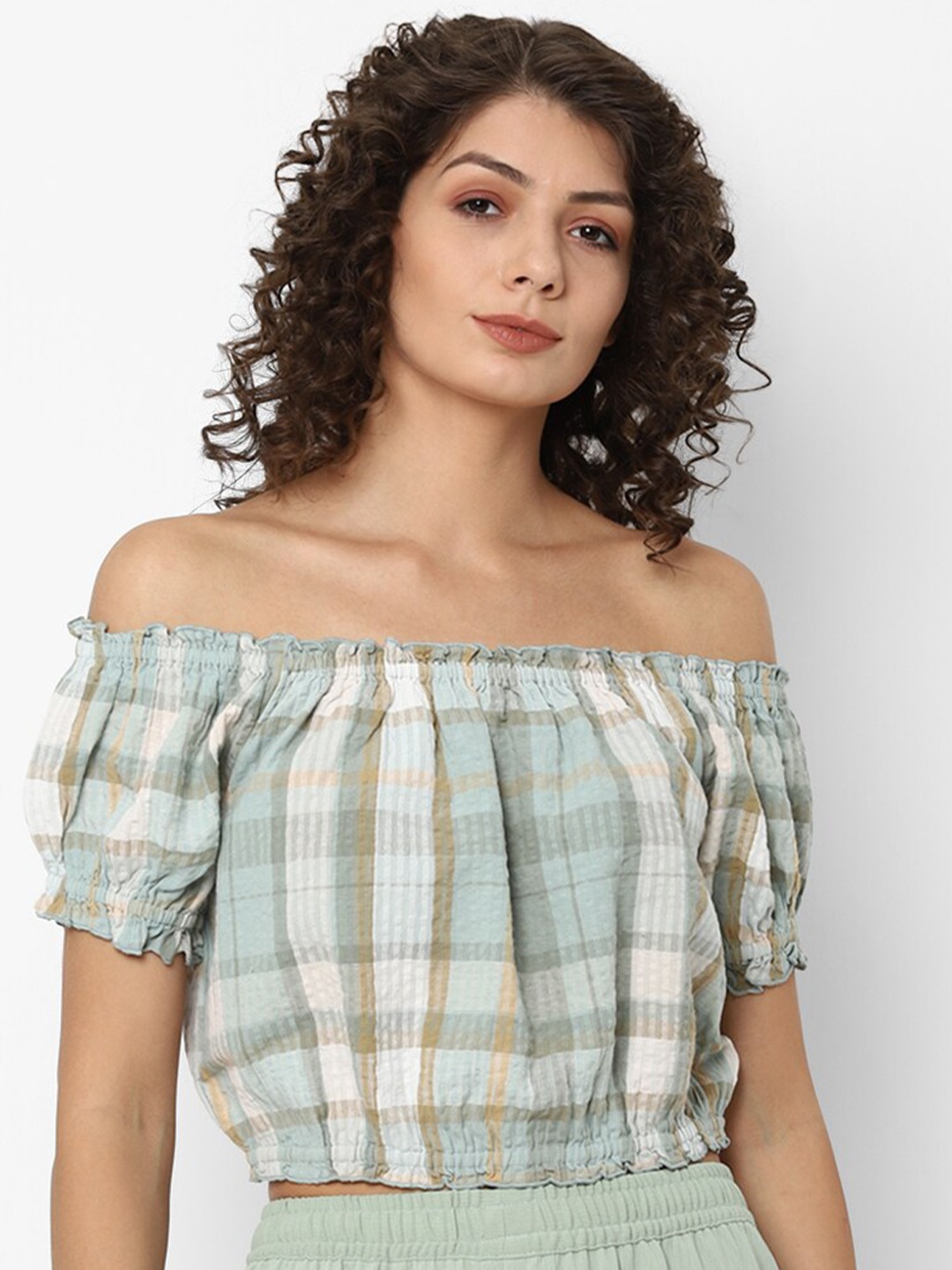 

AMERICAN EAGLE OUTFITTERS Women Green & Off White Checked Off-Shoulder Bardot Crop Top
