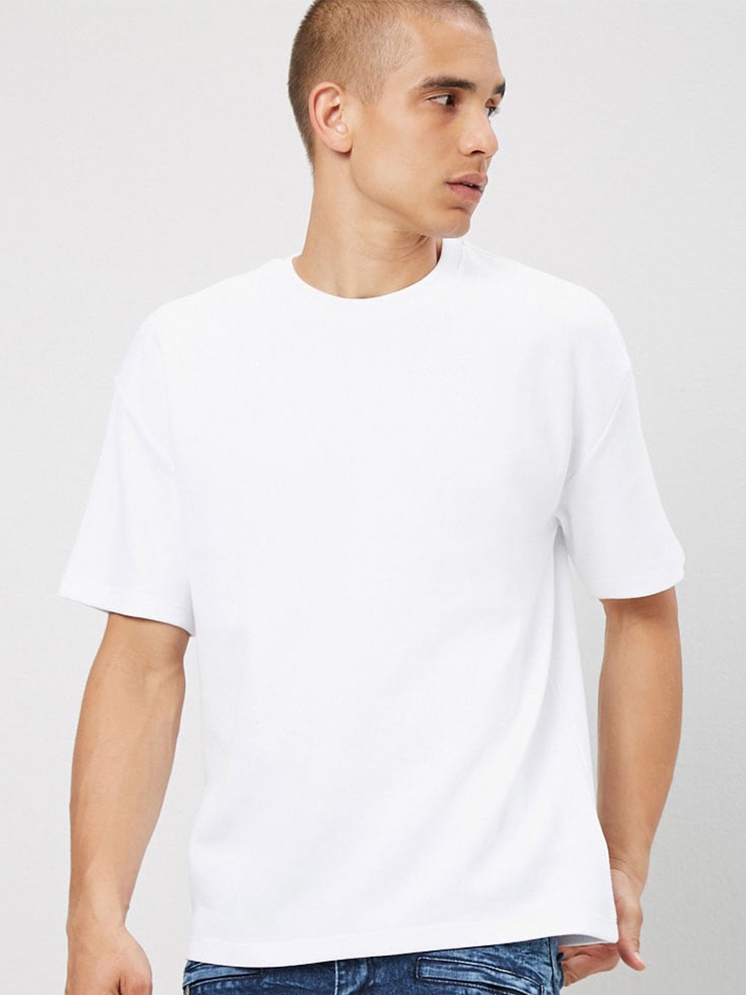 

FOREVER 21 Men White T-shirt