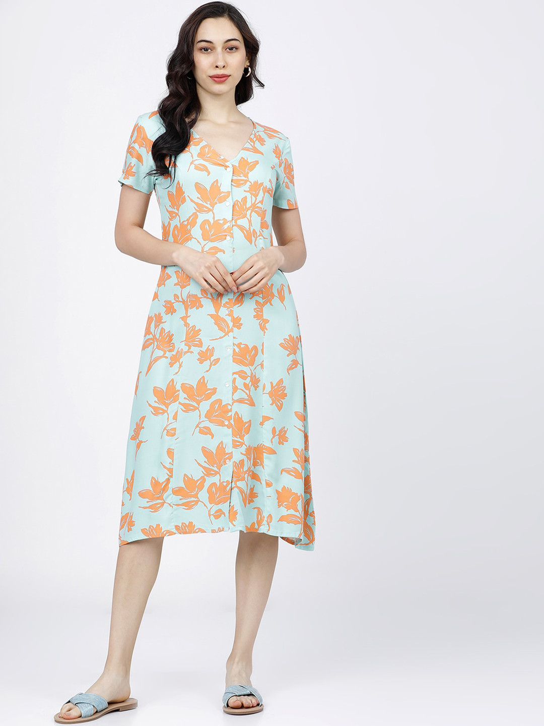 

Tokyo Talkies Blue Floral A-Line Midi Dress