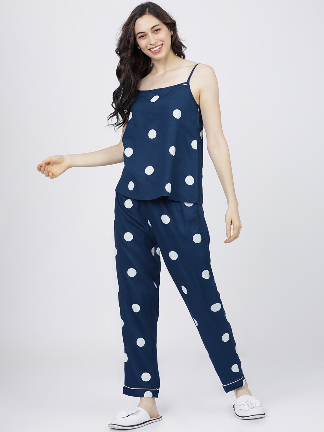 

Tokyo Talkies Women Teal Blue & White Printed Night suit