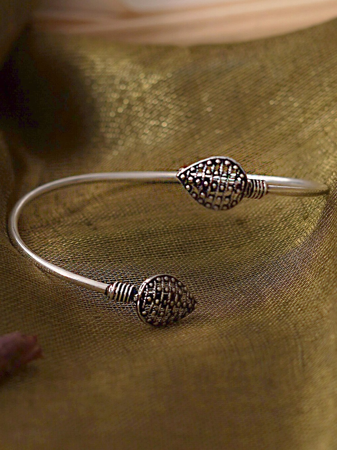 

TEEJH Women Silver German Silver Oxidised Cuff Bracelet