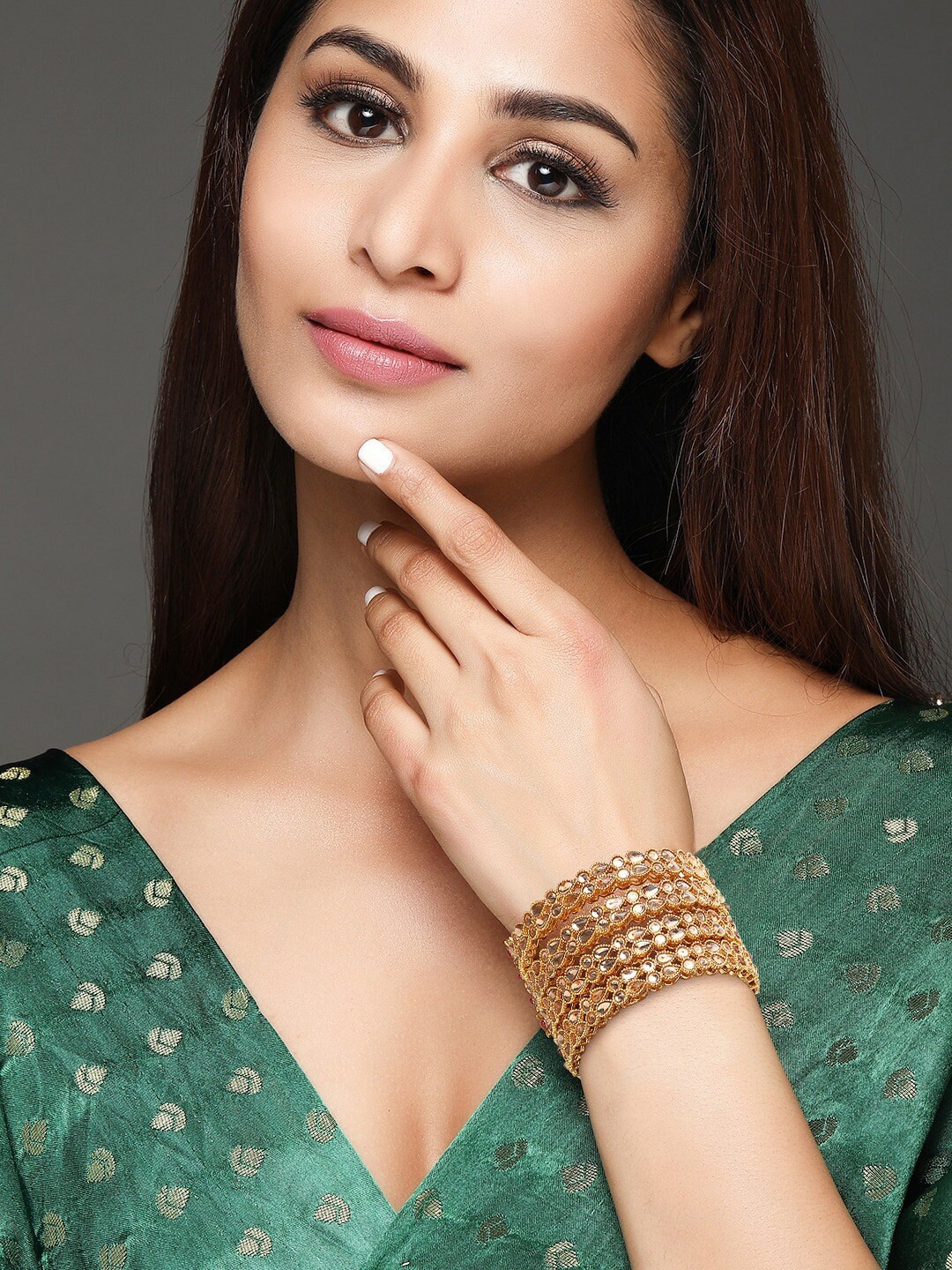 

Rubans Set Of 4 24K Gold-Plated Beige Kundan-Studded Handcrafted Bangles