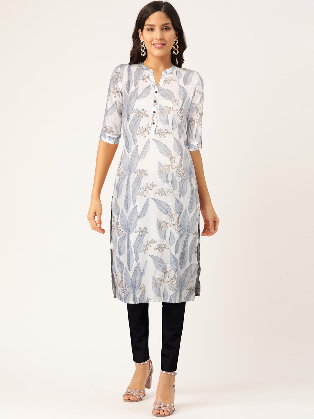 

FLAVIDO Women White & Blue Floral Printed Floral Kurta