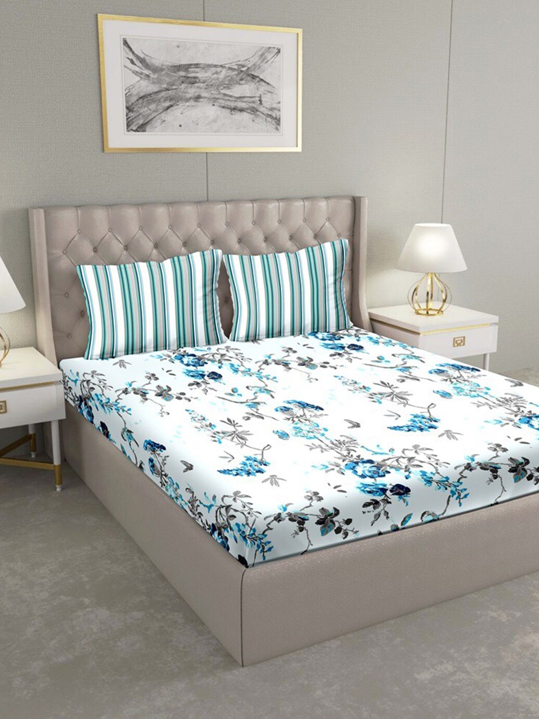 

BELLA CASA Blue & White Floral 180 TC Cotton King Bedsheet with 2 Pillow Covers