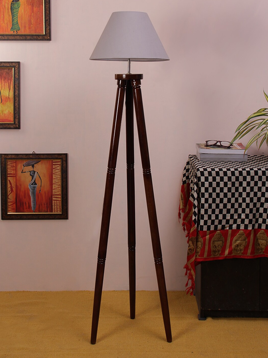 

Devansh Grey Traditional Tripod Lamp with Shade