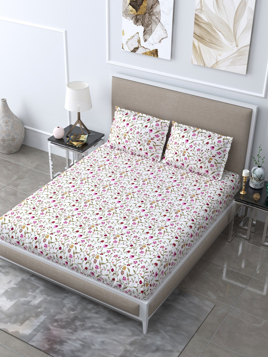 

LIVING ROOTS Off White & Green Floral 180 TC Queen Bedsheet with 2 Pillow Covers