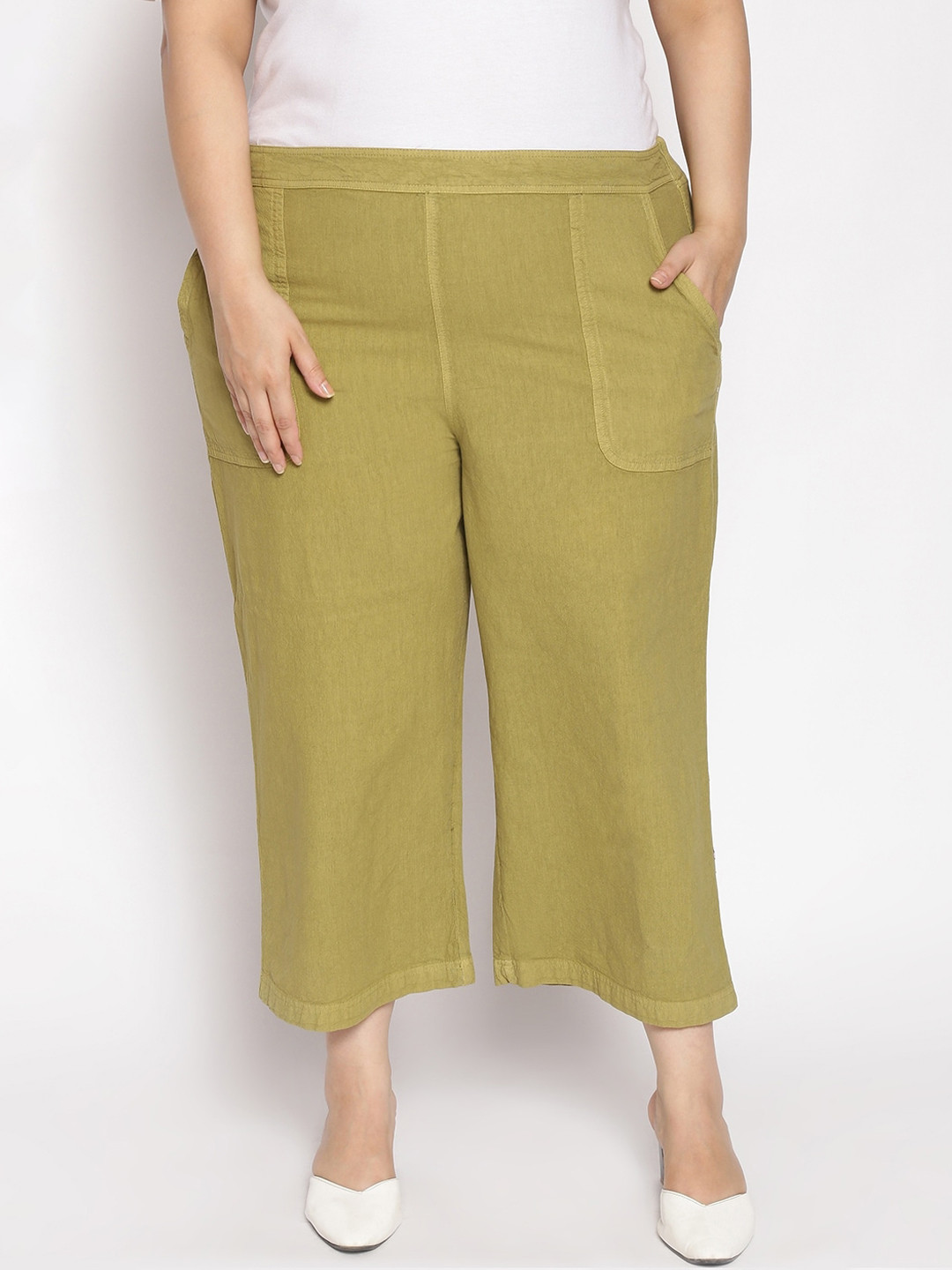 

Oxolloxo Women Green Regular Trousers