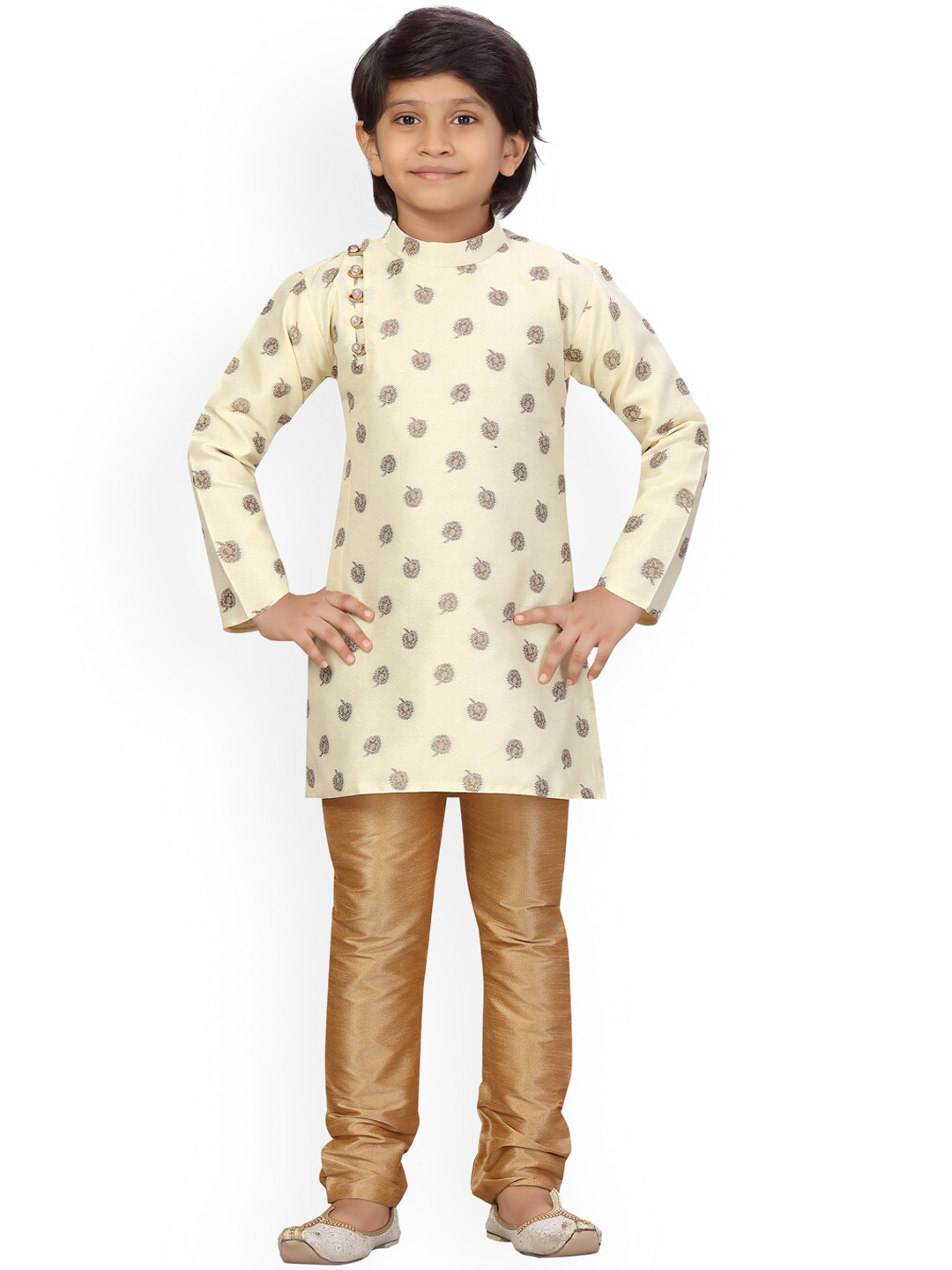 

LITTLE MAFIA BY Aarika Boys Cream & Gold Ethnic Motifs Pure Silk Kurta with Pyjamas