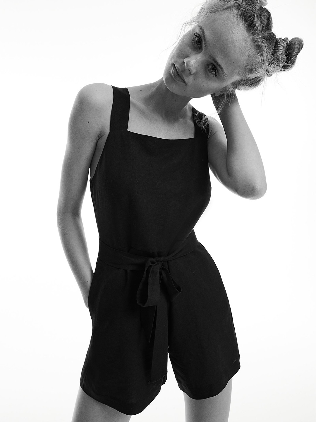 

H&M Black Womens Linen-blend playsuit
