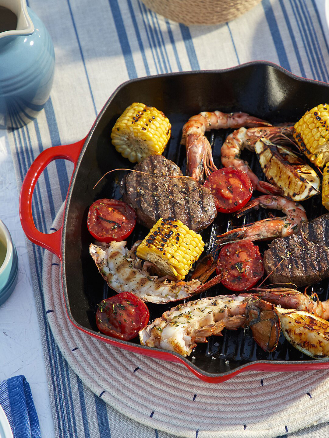 

LE CREUSET Red & Black Evo Deep Square Grill